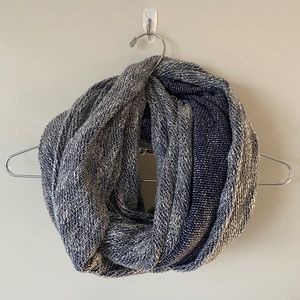COPY - American Apparel Boucle Circle Scarf